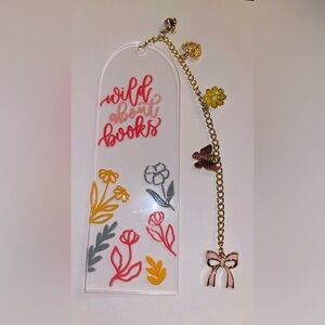 Elegant Floral Bookmark with Gold Chain